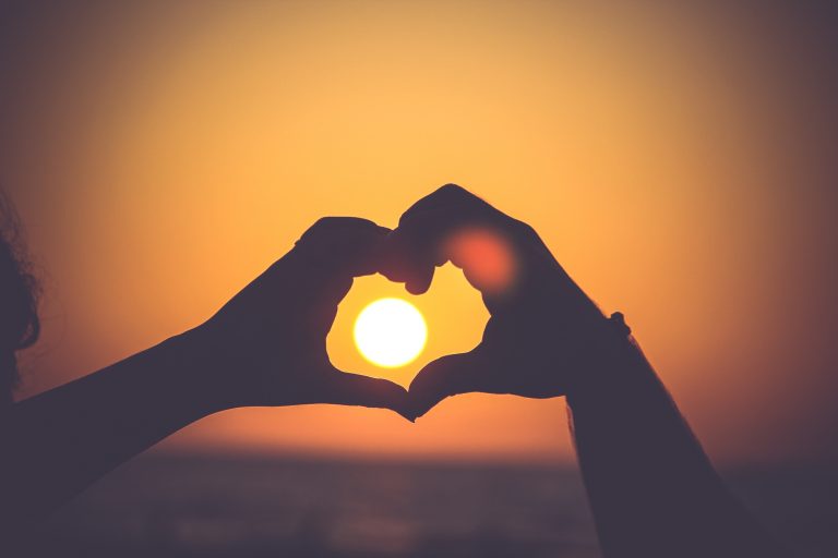 10 Super Cute Quotes On Love