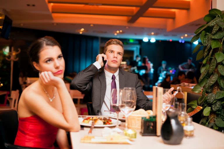 Online Dating Mistakes to Avoid